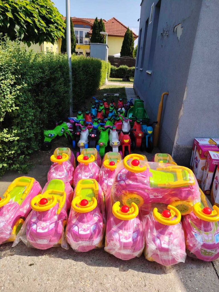 Köszönjük a csodaszép új játékokat! 3